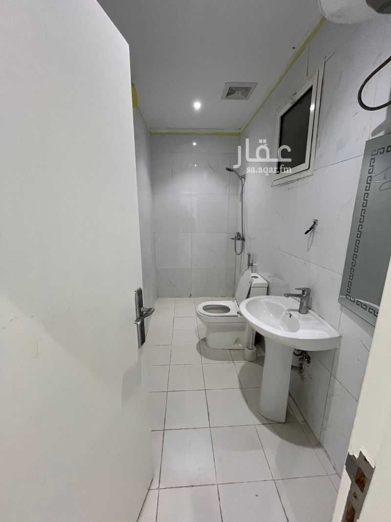 3 bedroom apartment in Al Areedh, Madinah 6