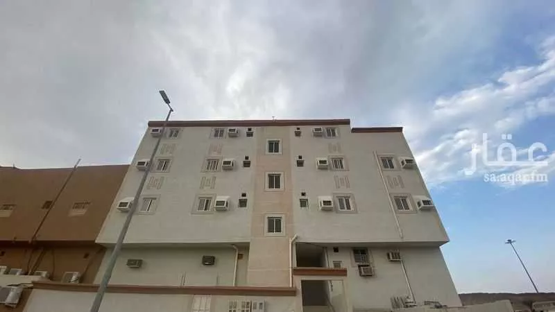 شقة 5 غرف في السكة الحديدية 2