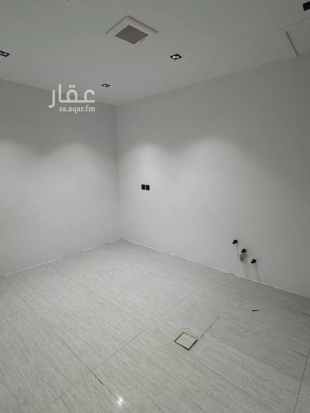 فيلا 5 غرف في طويق 12