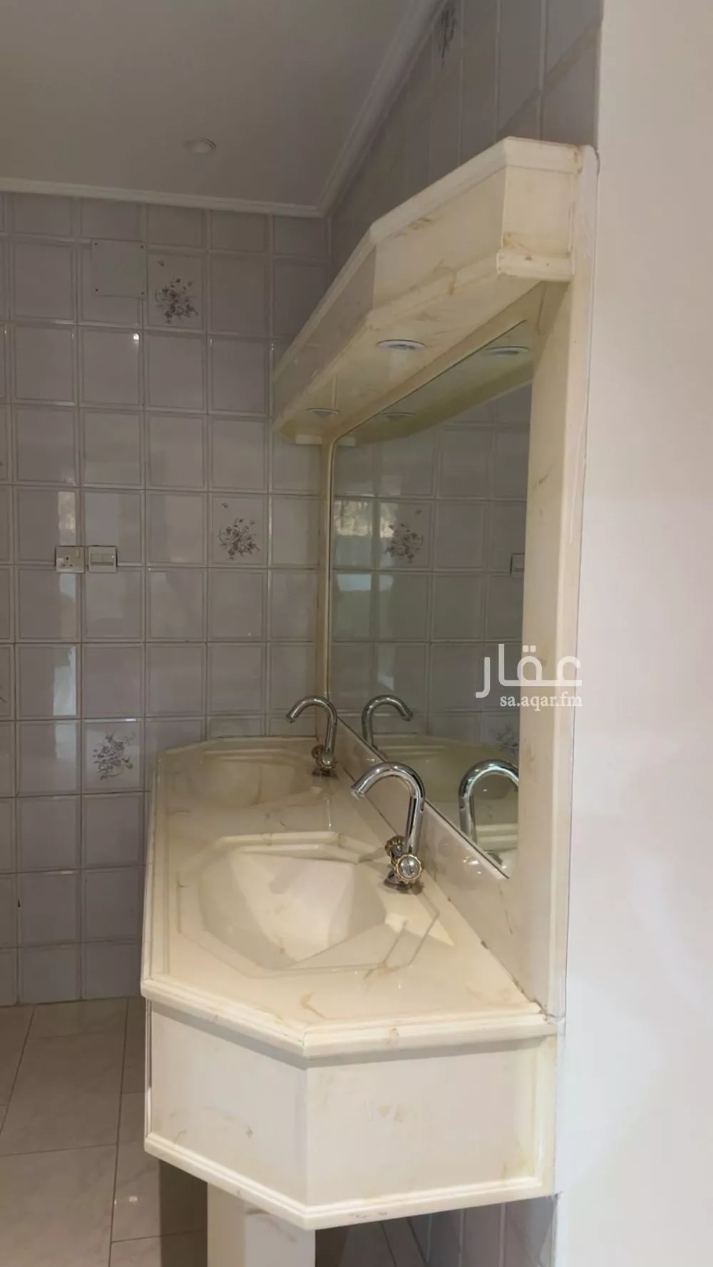 فيلا 5 غرف في الزهرة 13