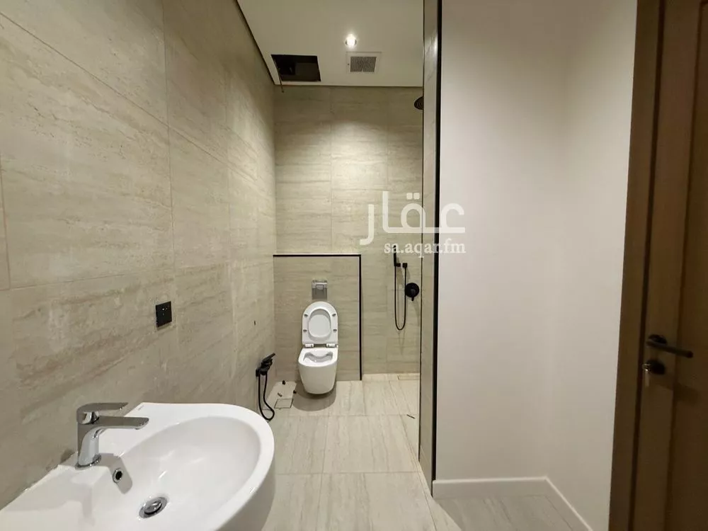 3 bedroom apartment in Al Qairawan 16