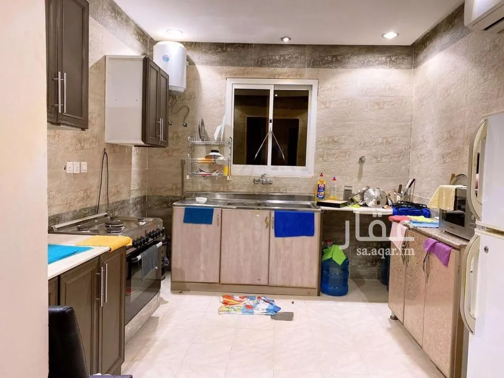 3 bedroom apartment in Al Yarmouk 9