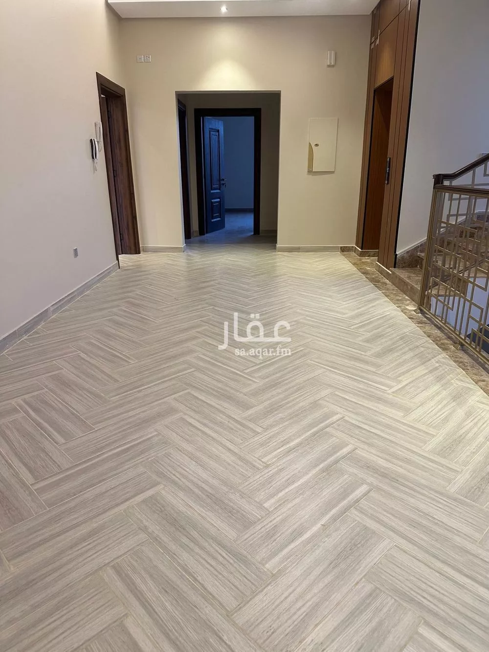فيلا 6 غرف في الشاطئ 9