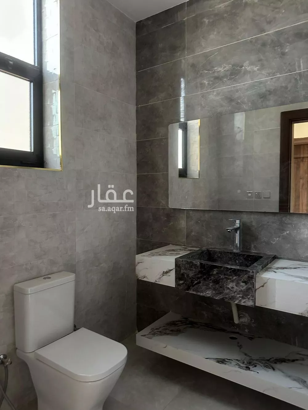 فيلا 6 غرف في الشاطئ 8