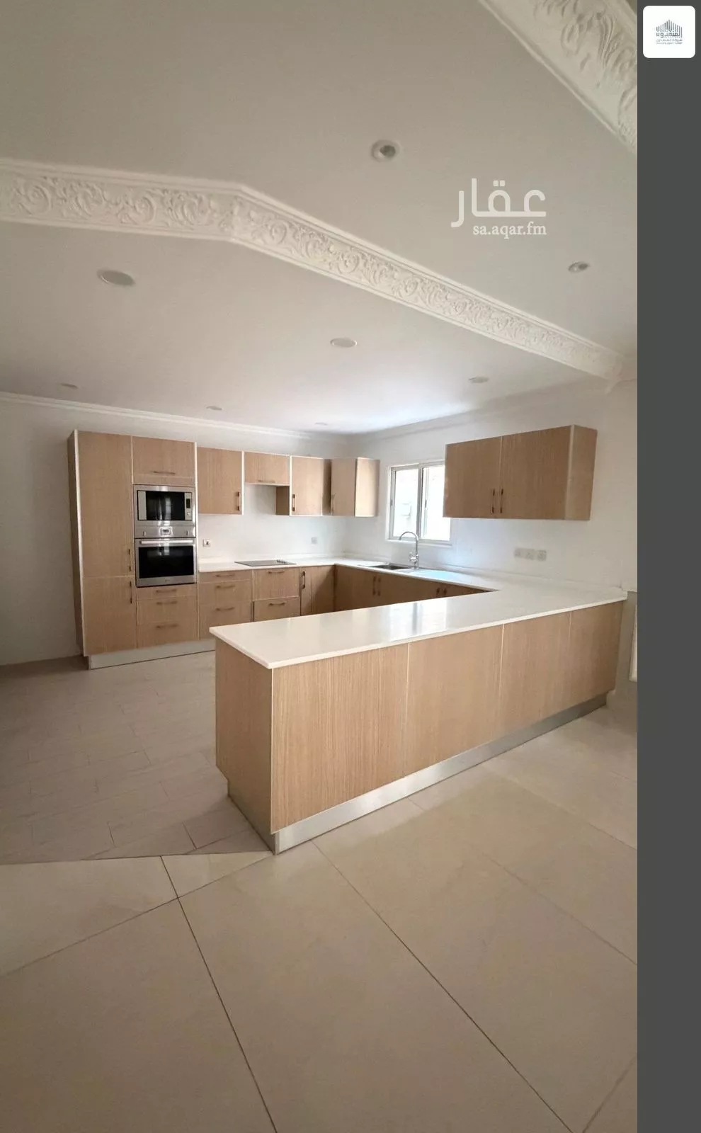 فيلا 11 غرف في البحيرة 7