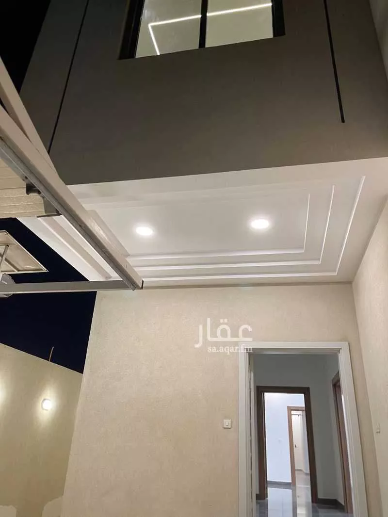 فيلا 12 غرف في الشراع 4