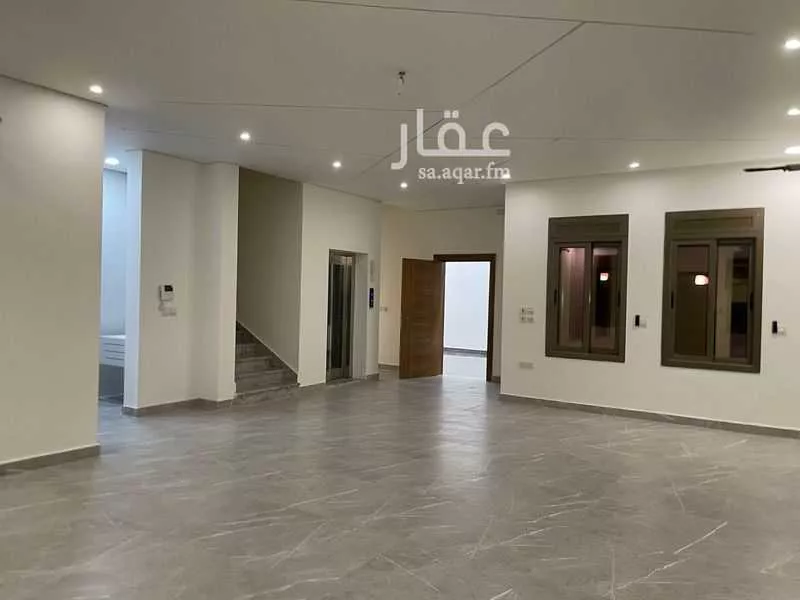فيلا 12 غرف في الشراع 11