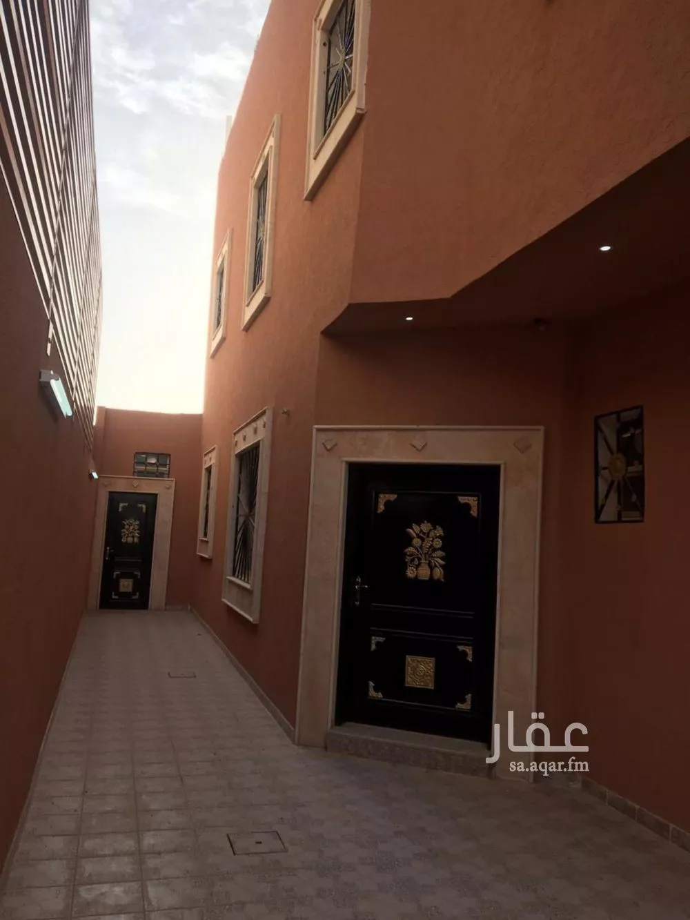 فيلا 5 غرف في عكاظ 4