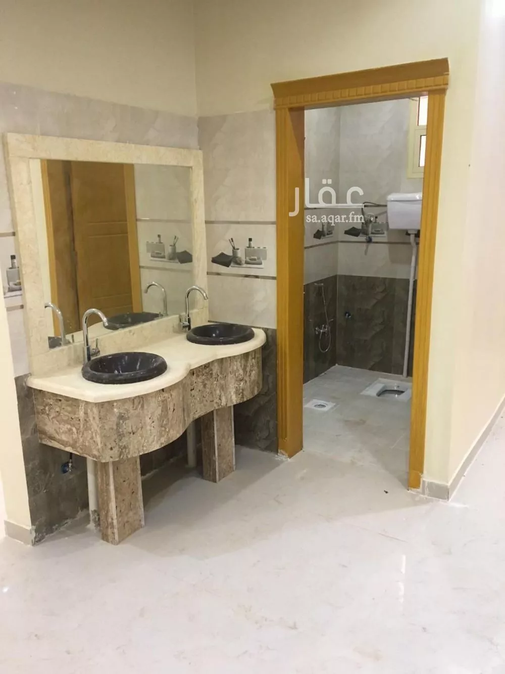فيلا 5 غرف في عكاظ 5