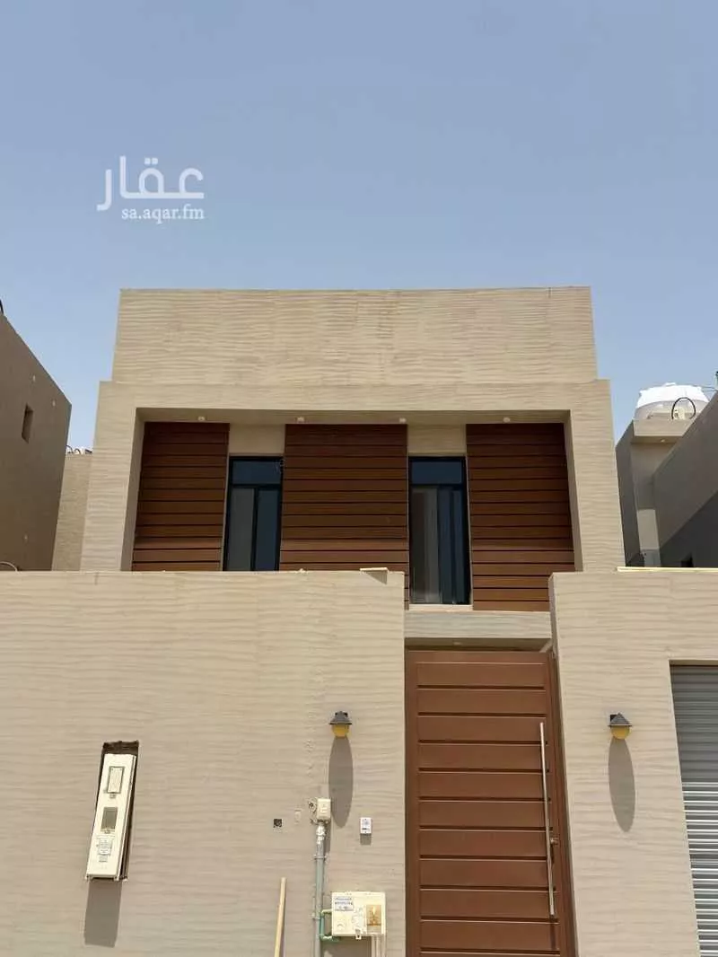 فيلا 5 غرف في العارض 3