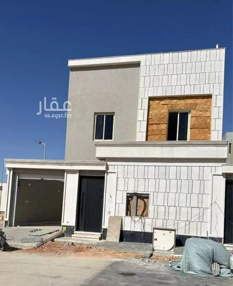 فيلا 5 غرف في الشرق 3