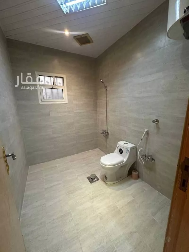 5 bedroom apartment in Al Zahrah 13