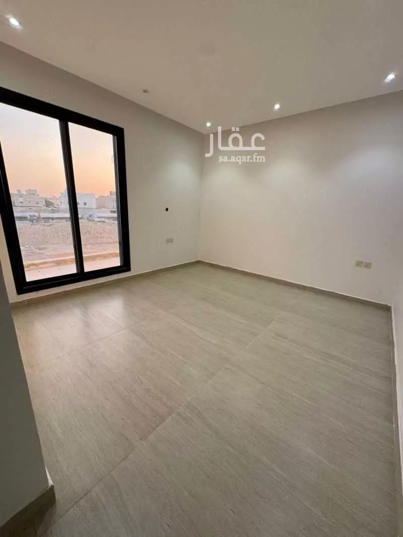 دور 5 غرف في العارض 3