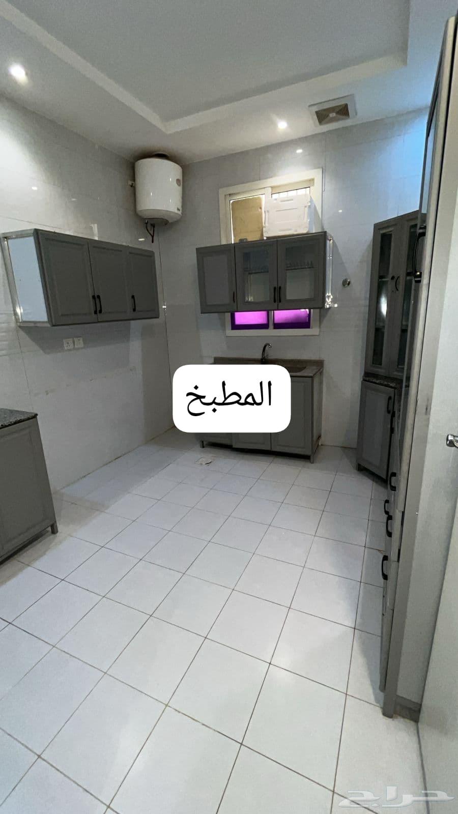 شقة 3 غرف في الرمال 3