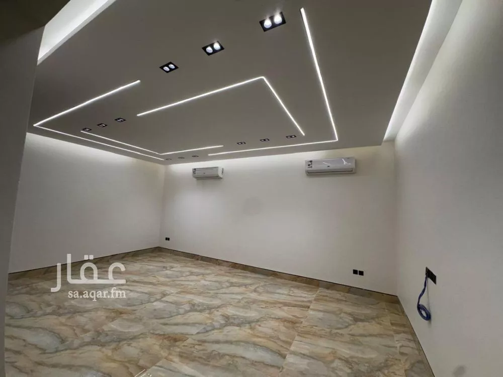 5 bedroom floor in Al Rimal 8