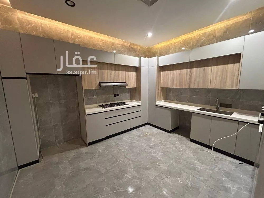 دور 5 غرف في عكاظ 4