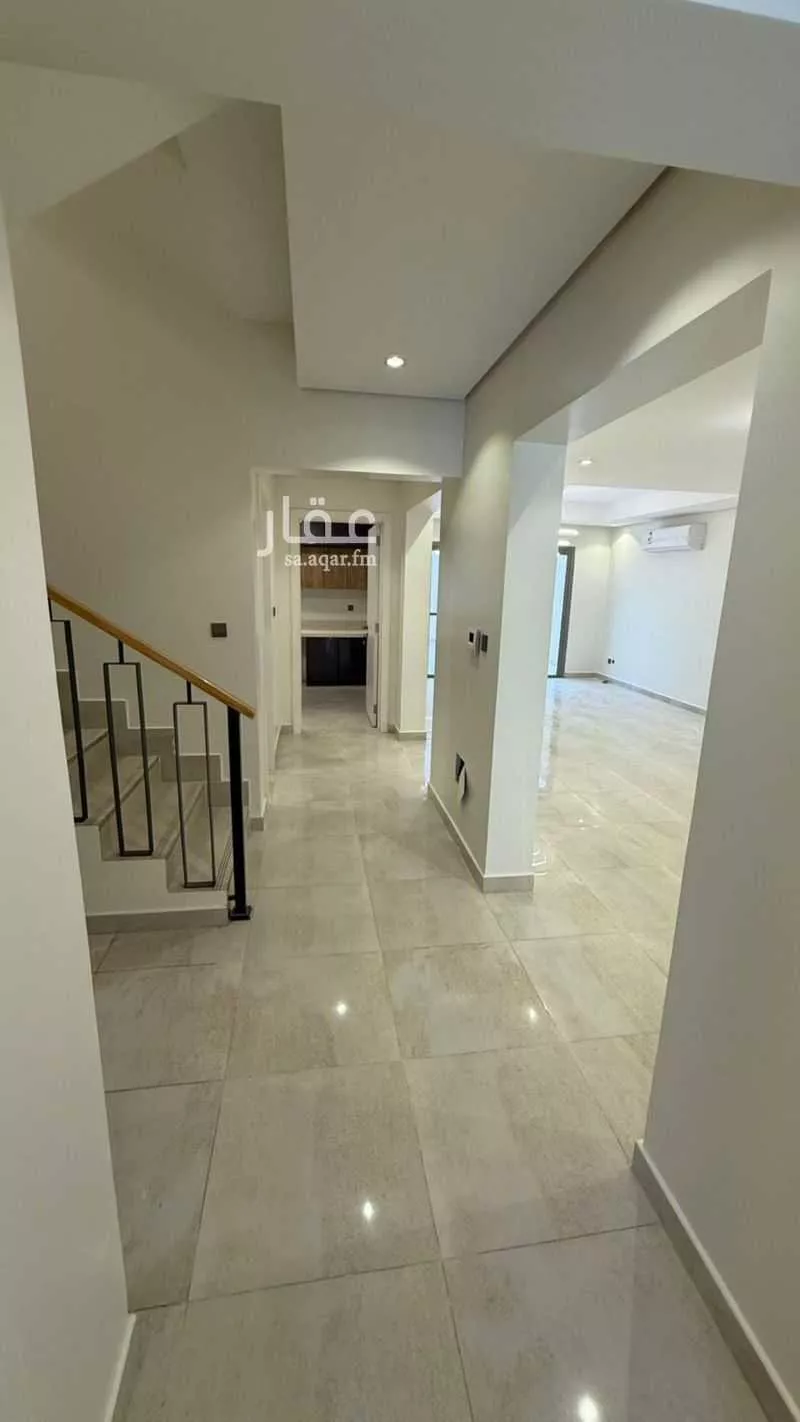 5 bedroom villa in Al Narjis 5