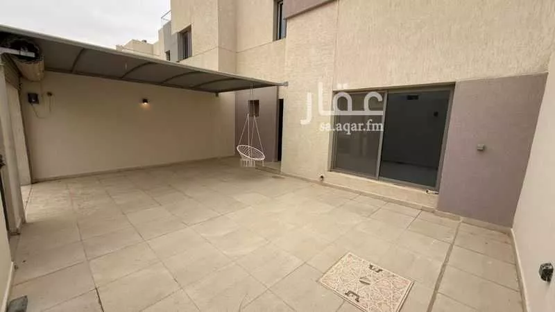 5 bedroom villa in Al Narjis 8