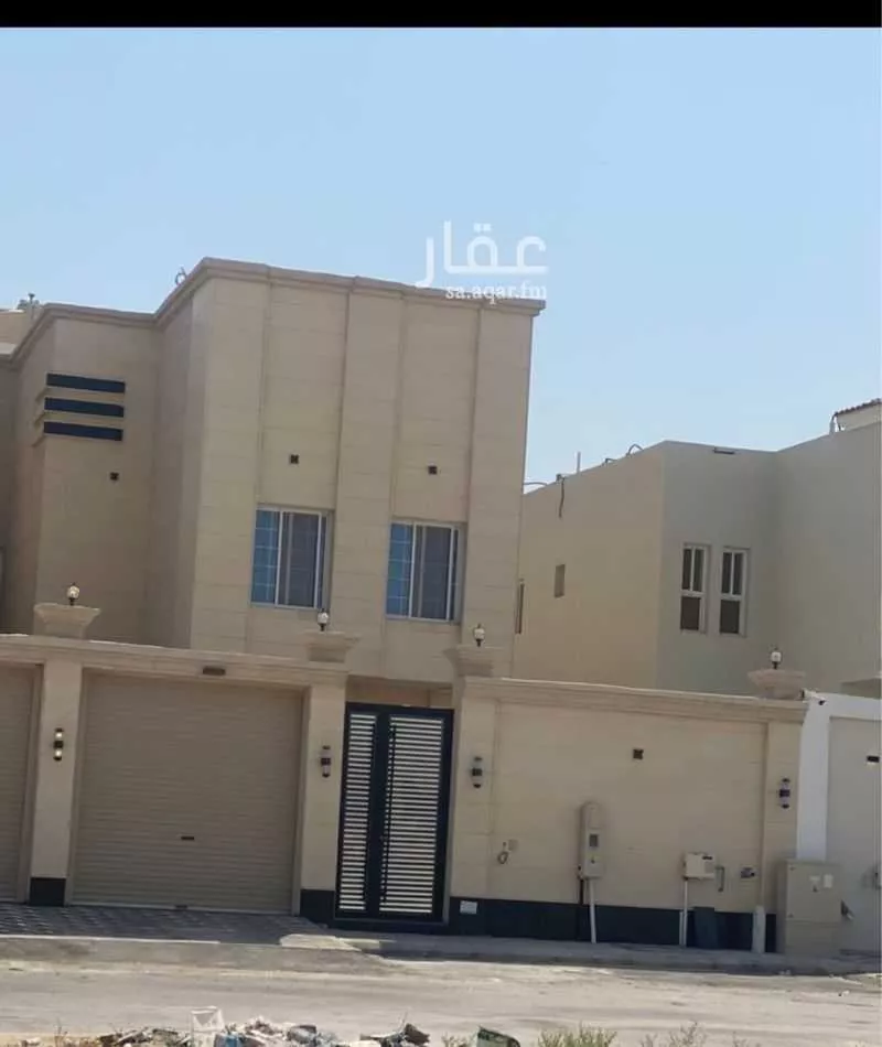 فيلا 7 غرف في الشرق 7