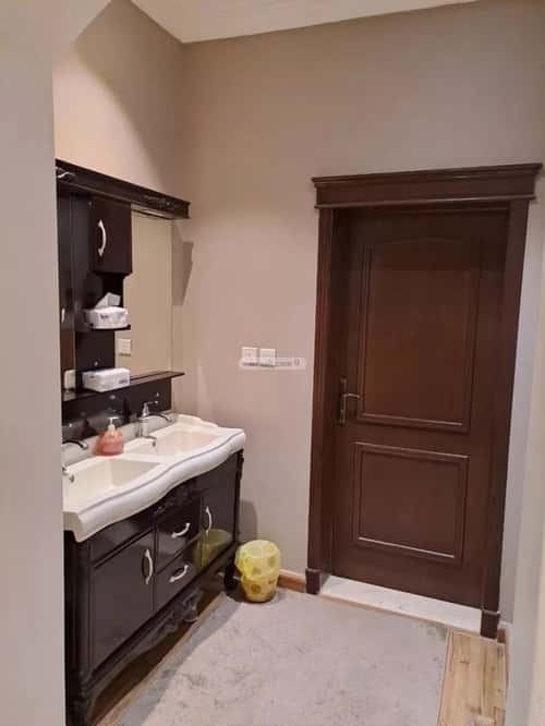 7 bedroom villa in Al Yaqout 10