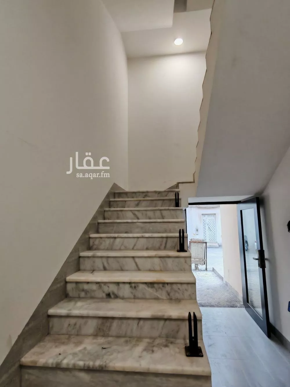 شقة 1 غرف في الصفا 9