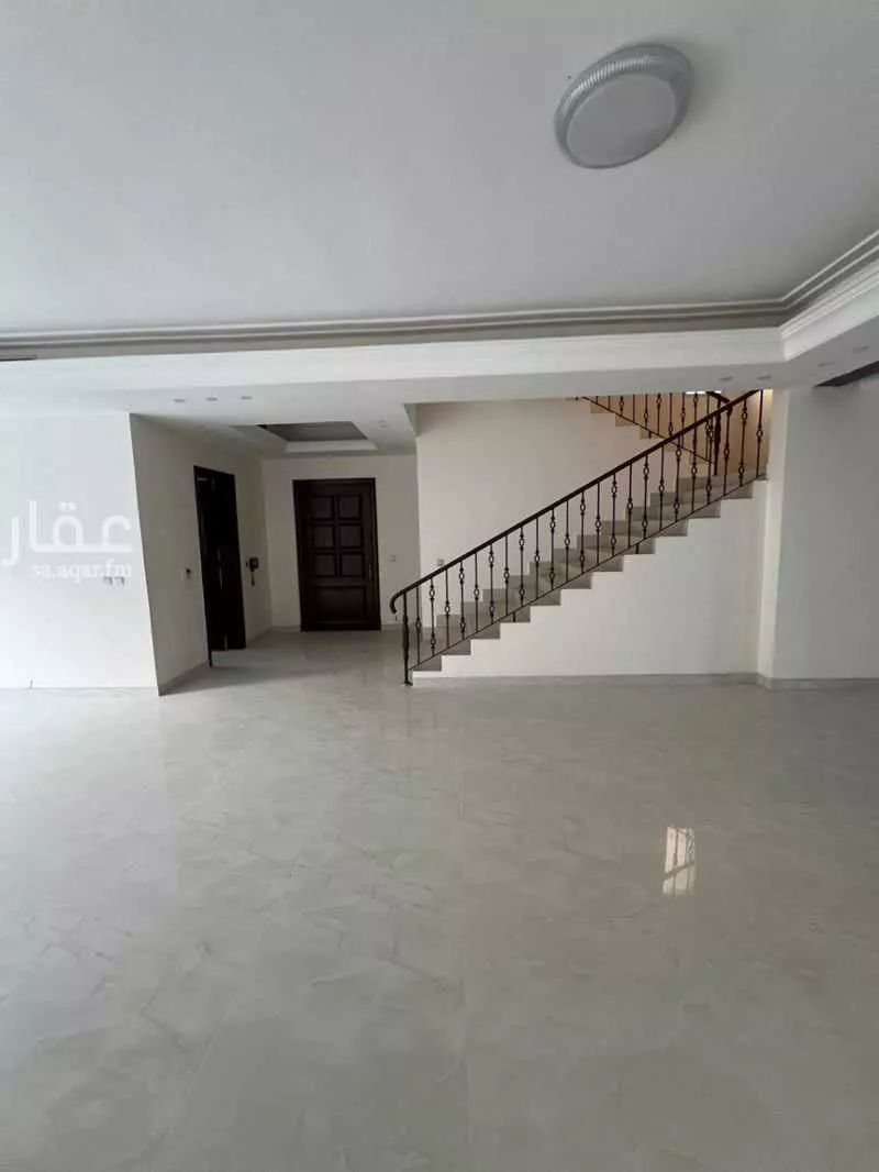 فيلا 6 غرف في البحيرة 2