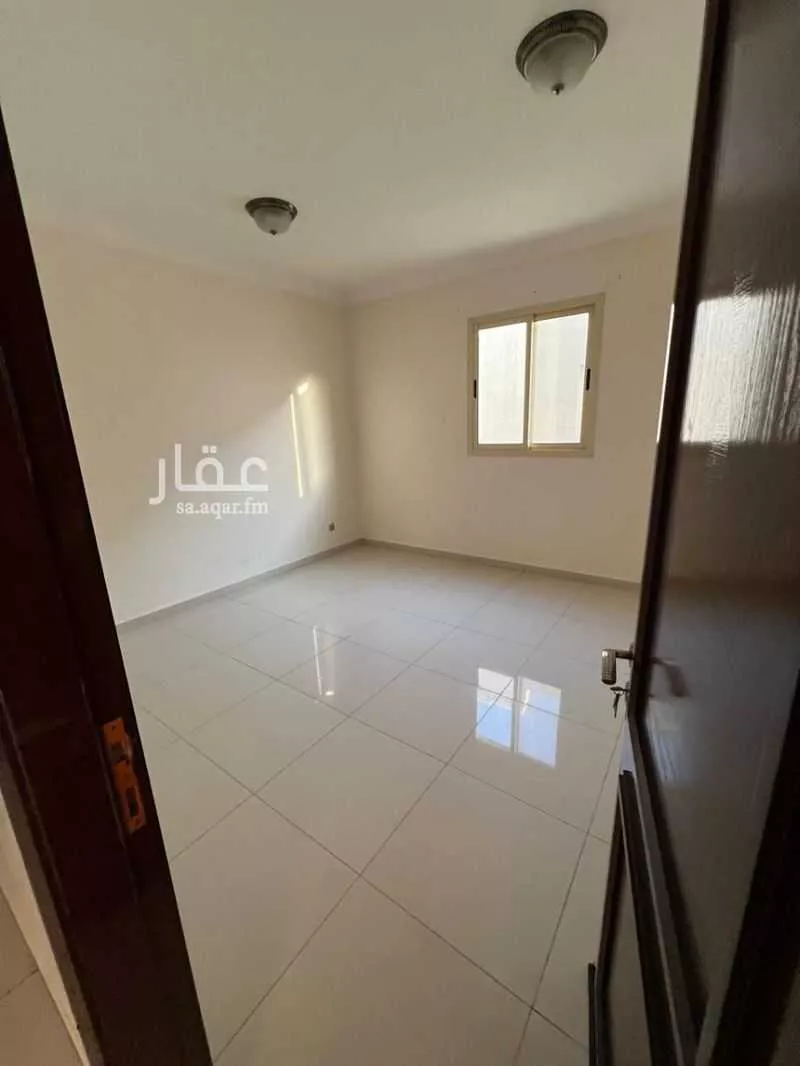 فيلا 6 غرف في البحيرة 12