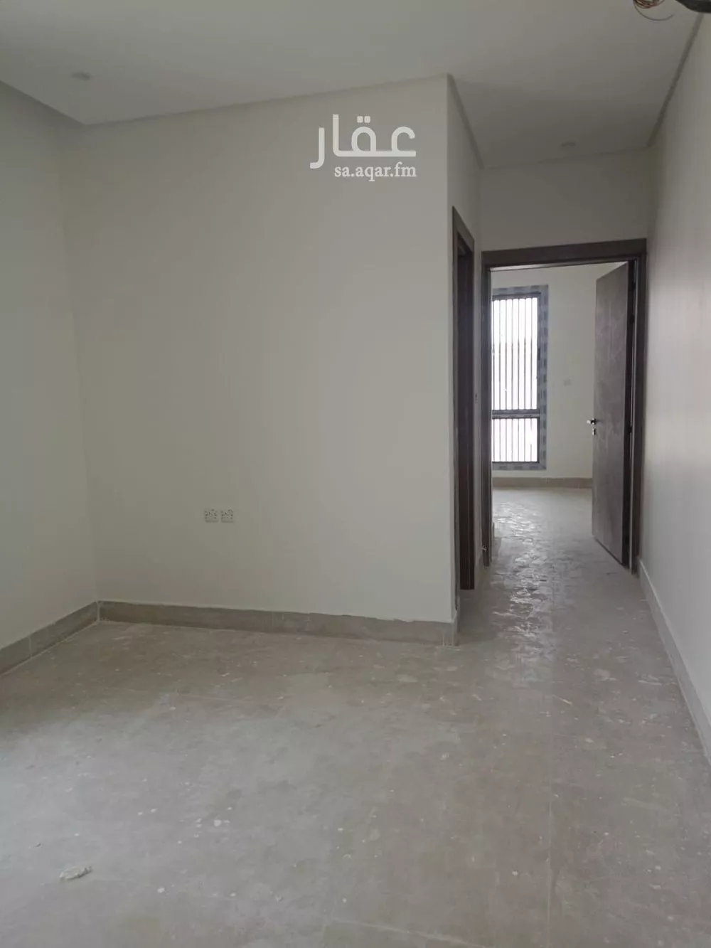 عمارة 1077 م² في الشرق 10