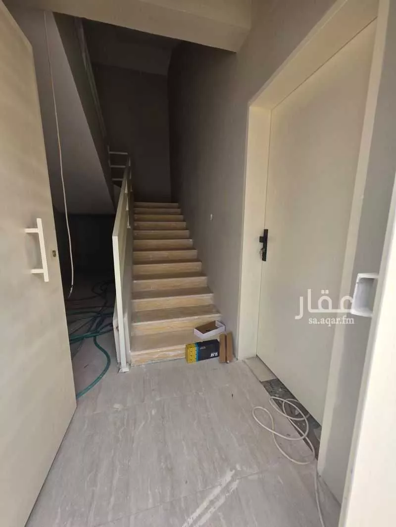 عمارة 109 م² في الدوبية 8