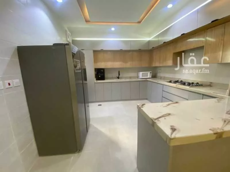 فيلا 5 غرف في الجنادرية 6