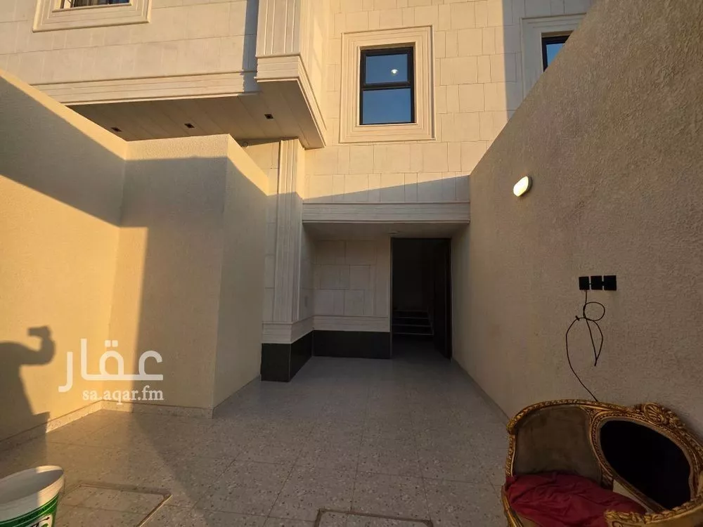 دور 4 غرف في بدر 8
