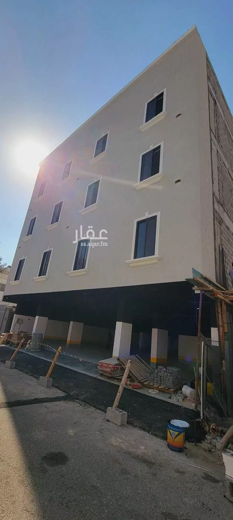 عمارة 348 م² في مدينة العمال 2