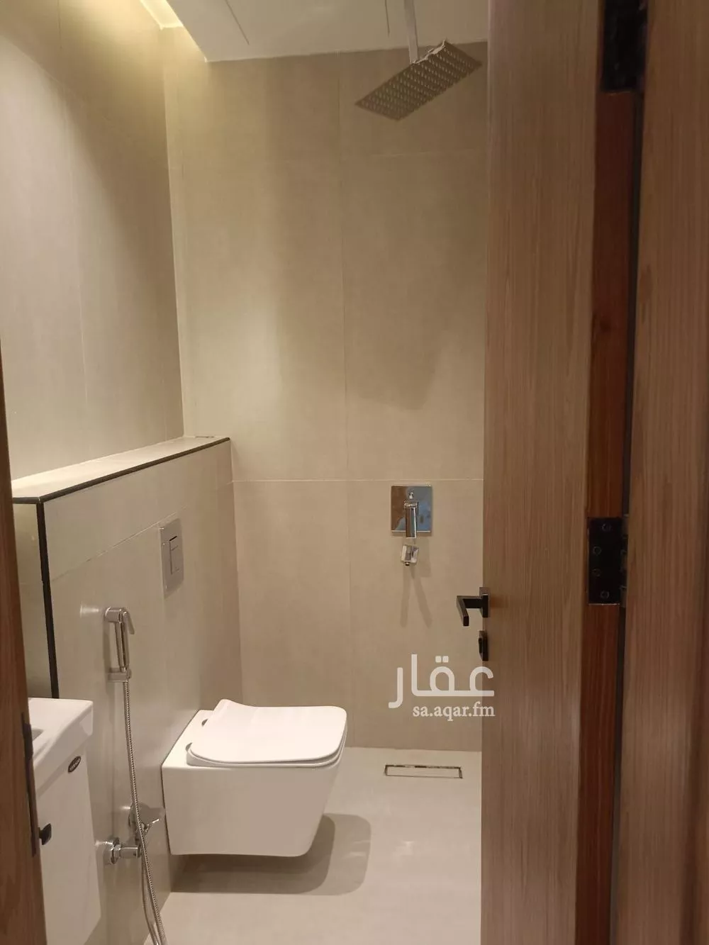 دور 7 غرف في الشرق 26