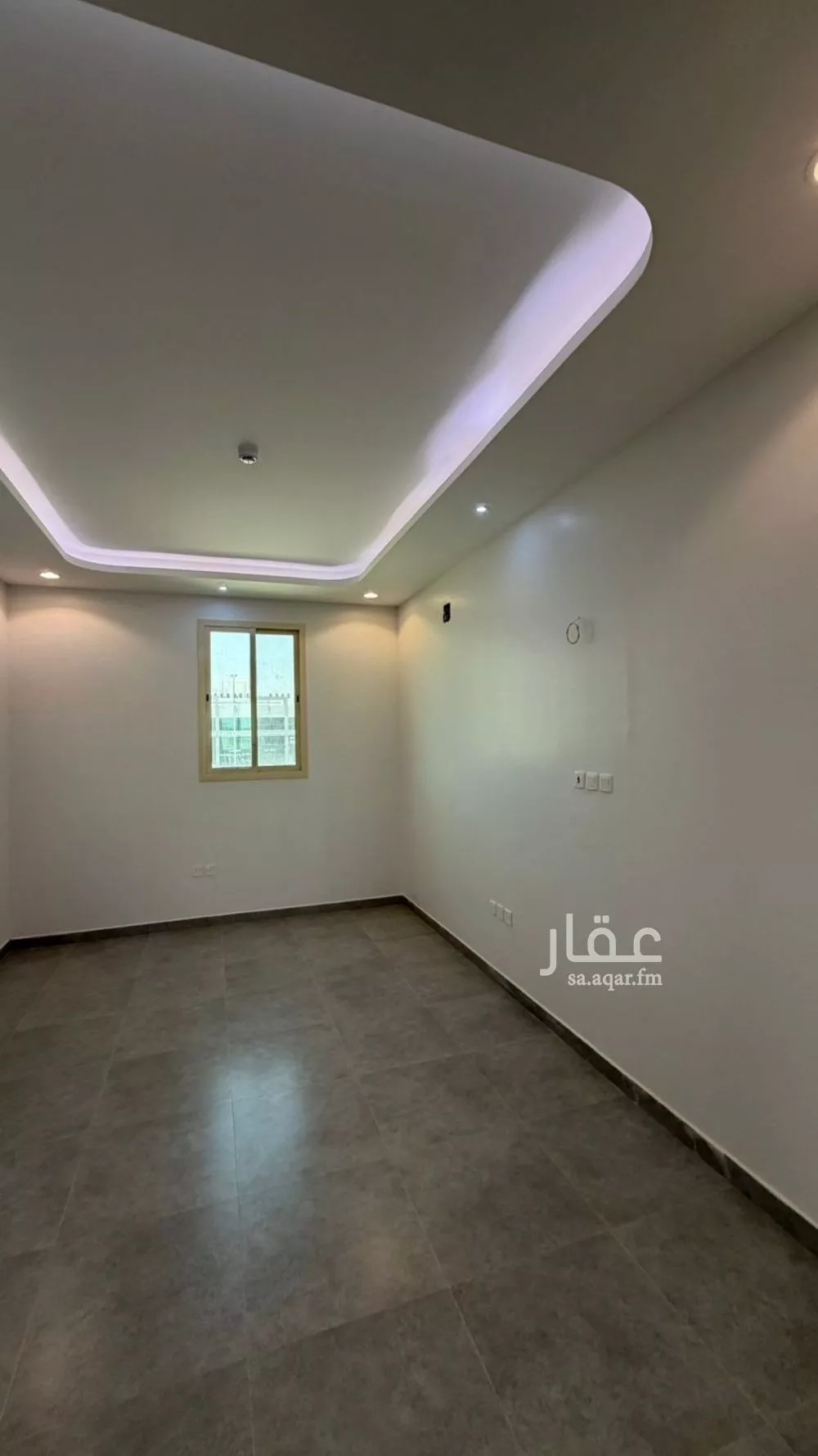 عمارة 405 م² في العارض 5