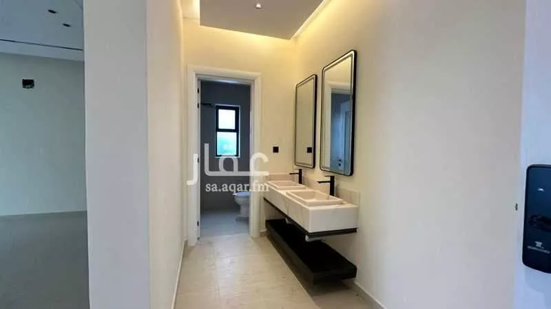 عمارة 184 م² في الشعلة 11