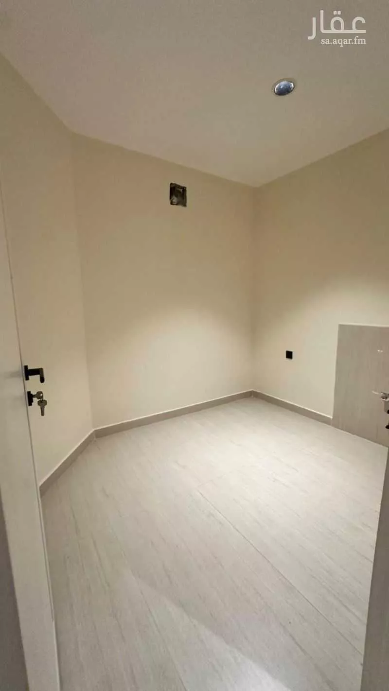 عمارة 184 م² في الشعلة 3