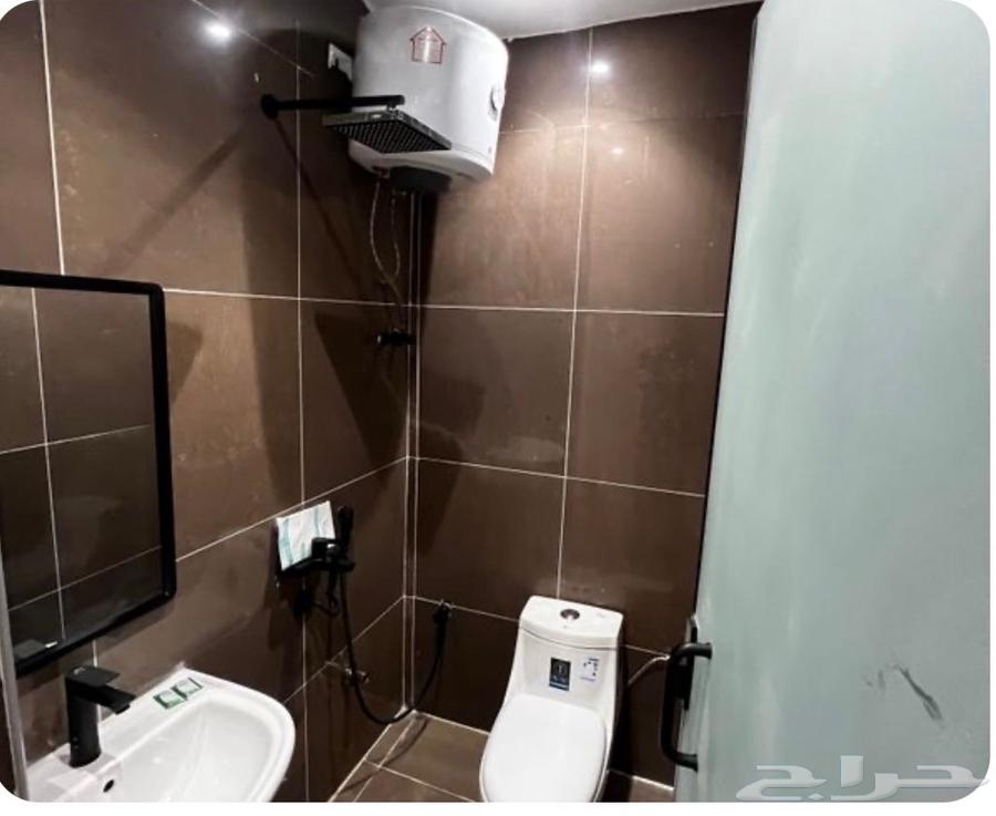 1 bedroom apartment in Al Maizilah 4