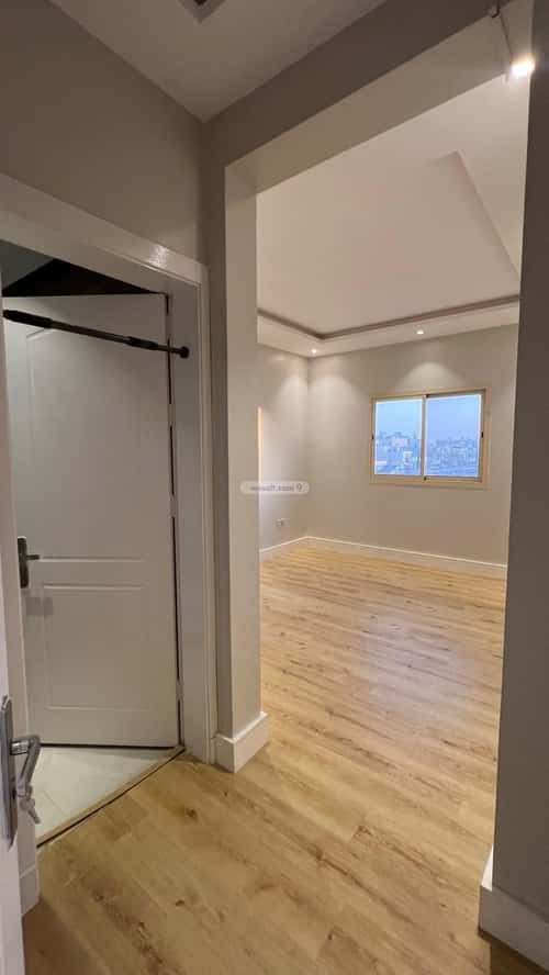 5 bedroom apartment in Al Malqa 5