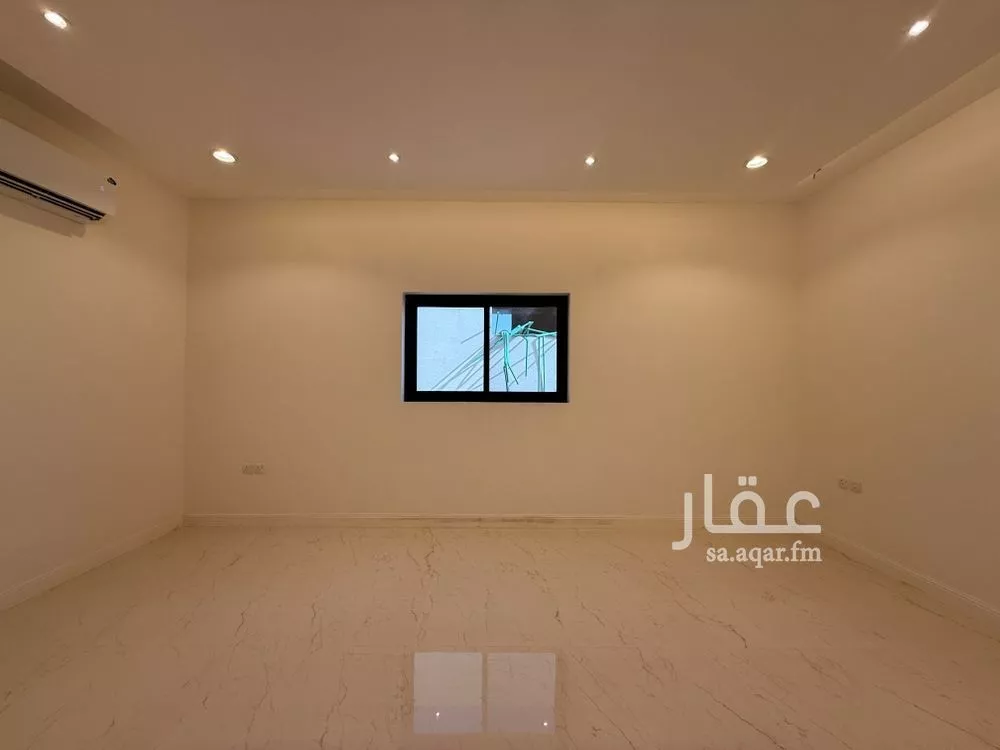 دور 5 غرف في الملقا 17