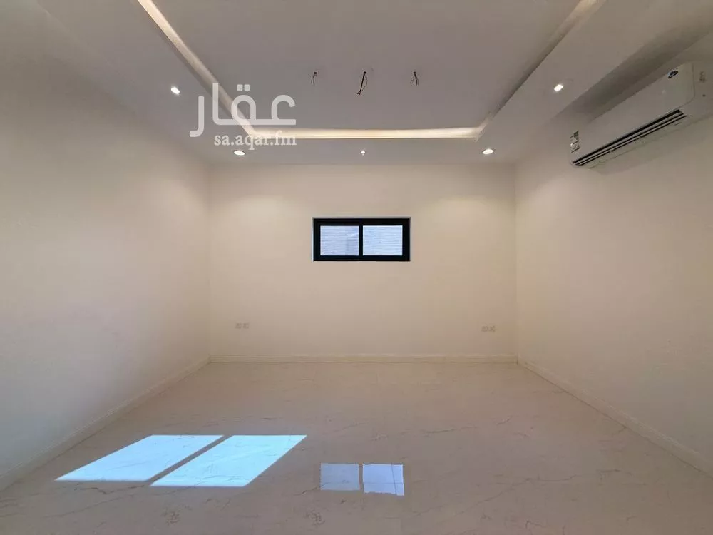 دور 5 غرف في الملقا 8