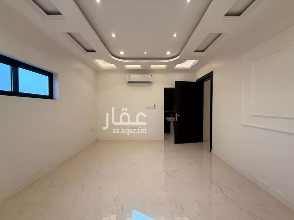 دور 5 غرف في الملقا 4