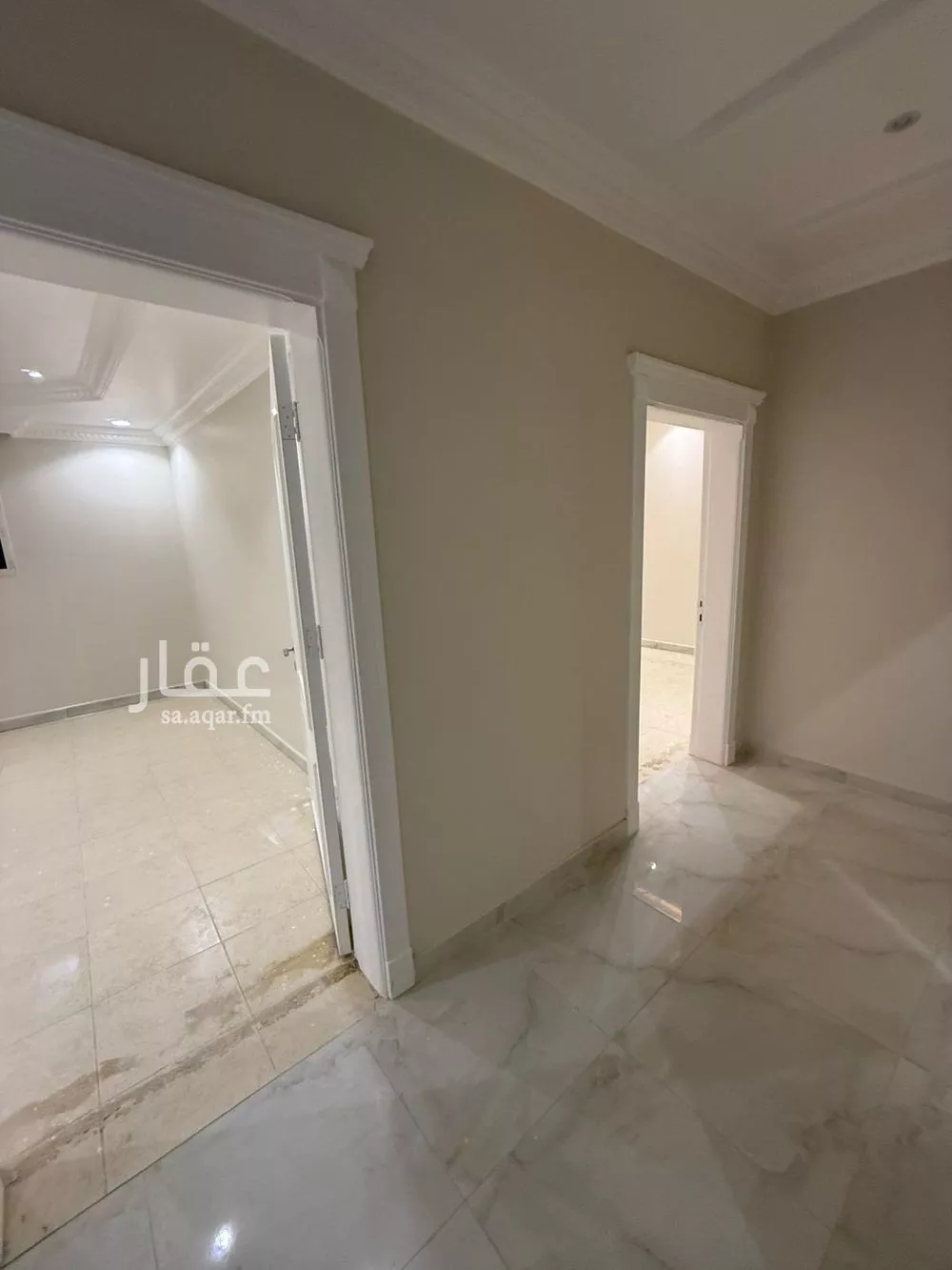 دور 4 غرف في الملقا 5