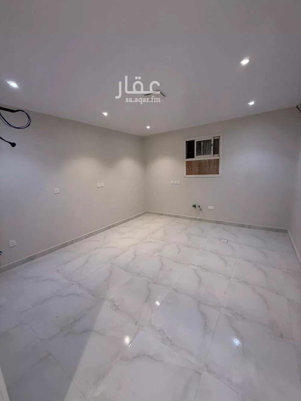 دور 4 غرف في الملقا 9