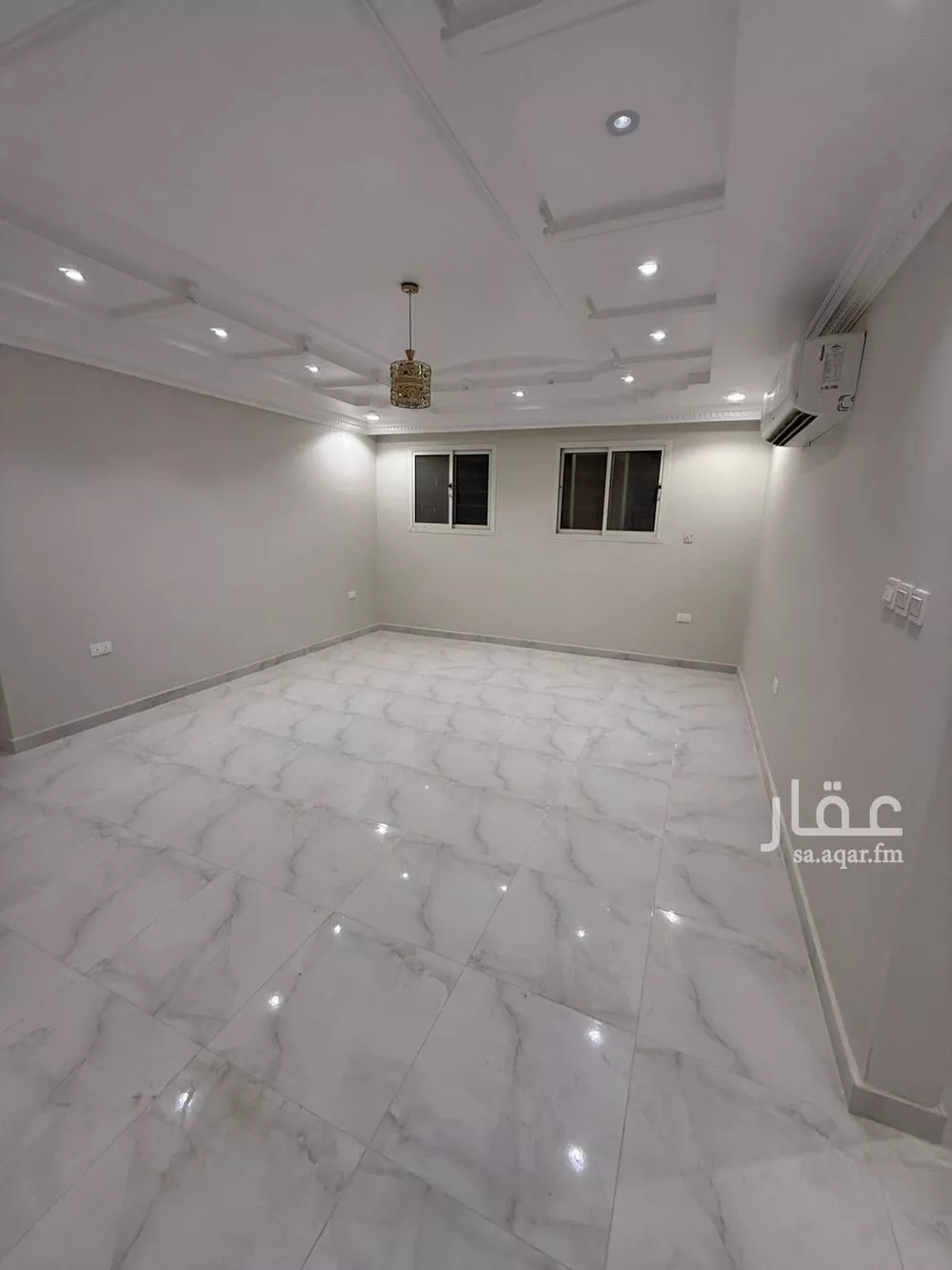 دور 4 غرف في الملقا 8