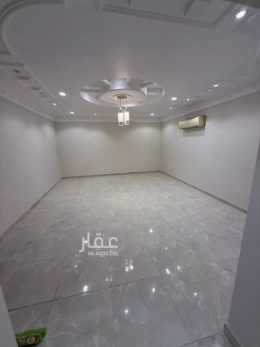 دور 4 غرف في الملقا 12