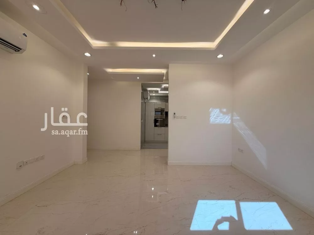 5 bedroom floor in Al Malqa 13