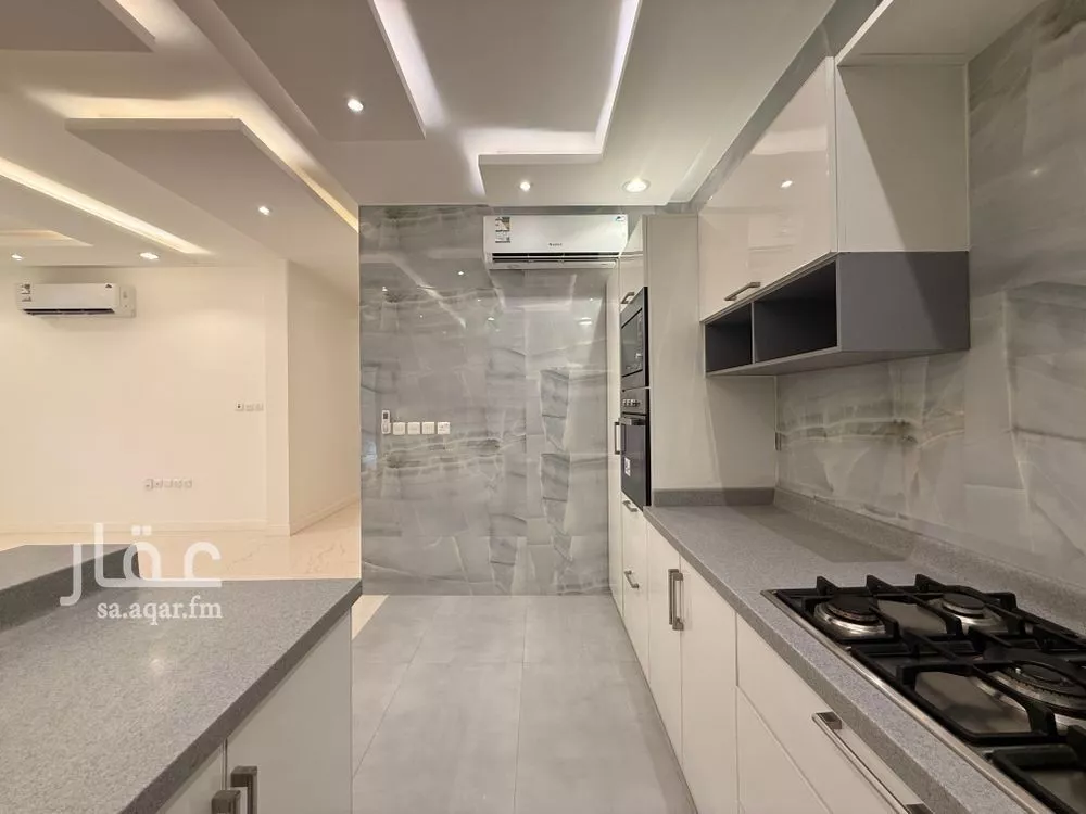 5 bedroom floor in Al Malqa 10