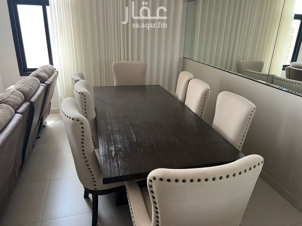 5 bedroom apartment in Al Hamdaniyah 4