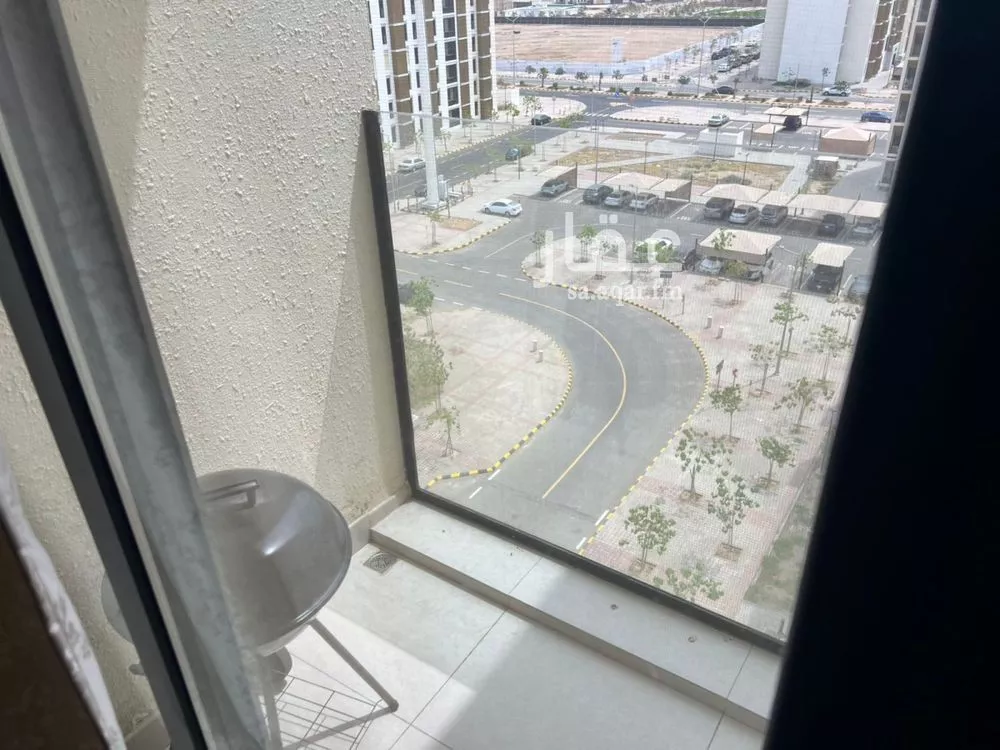 5 bedroom apartment in Al Hamdaniyah 9