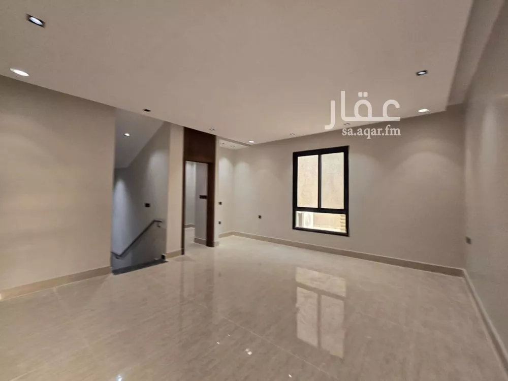 3 bedroom villa in Tuwaiq, Riyadh 9